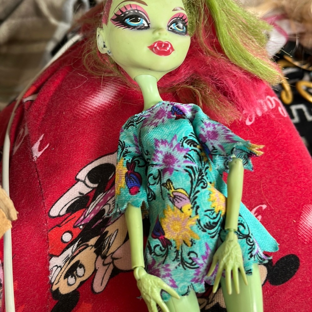 Monster high doll from early 2000s